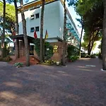 King Hotel