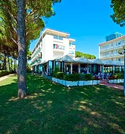 King Hotel 3*